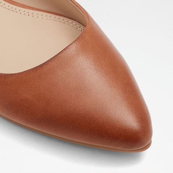 NEW Aldo zareni pointy leather shoes - size 9 - Picture 2 of 3